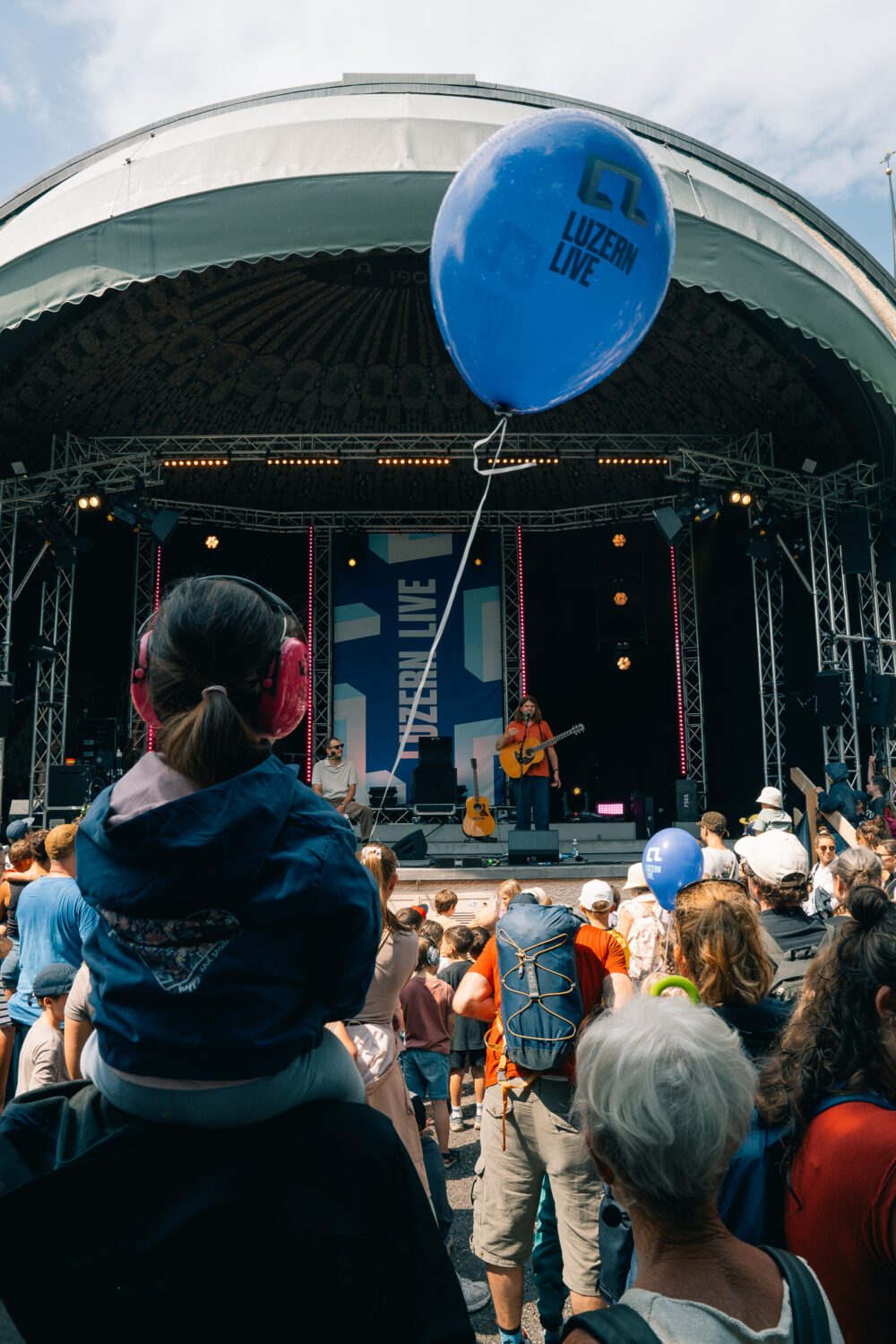 Fan Village - Bild